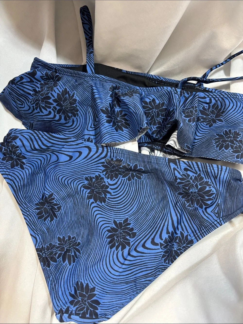 O'Neill Blue Winter Waves Ruffle Two-Piece Swimsuit Size 12 NWT